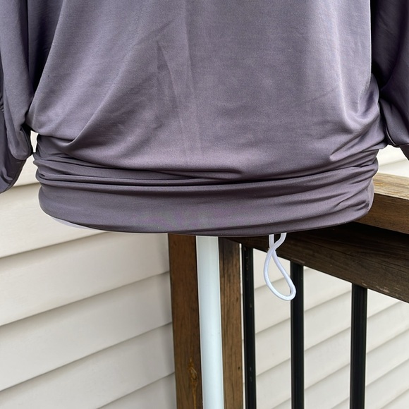 Vintage Blouse by Venus - Picture 11 of 16